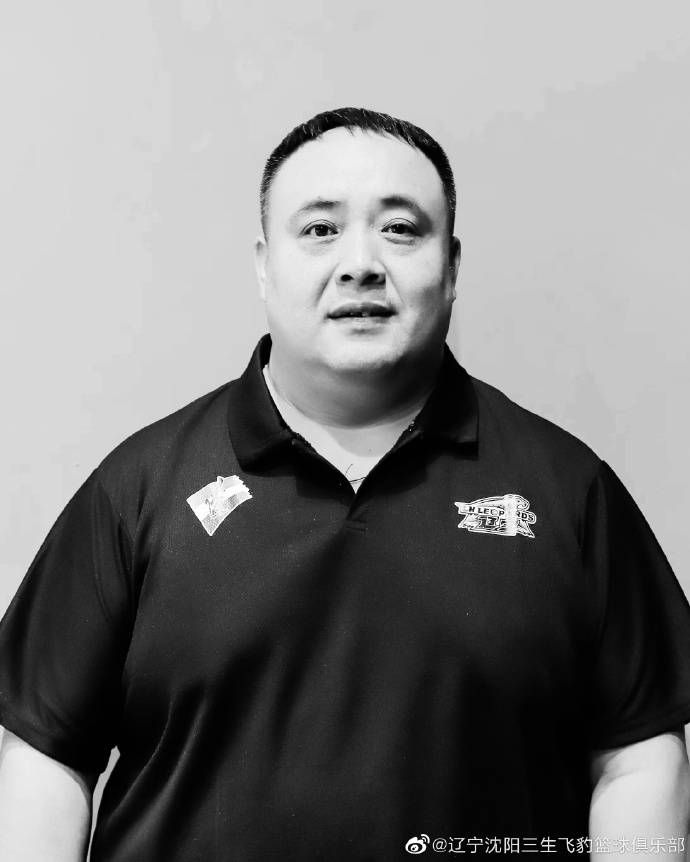 韩国三级做爰楼梯在线