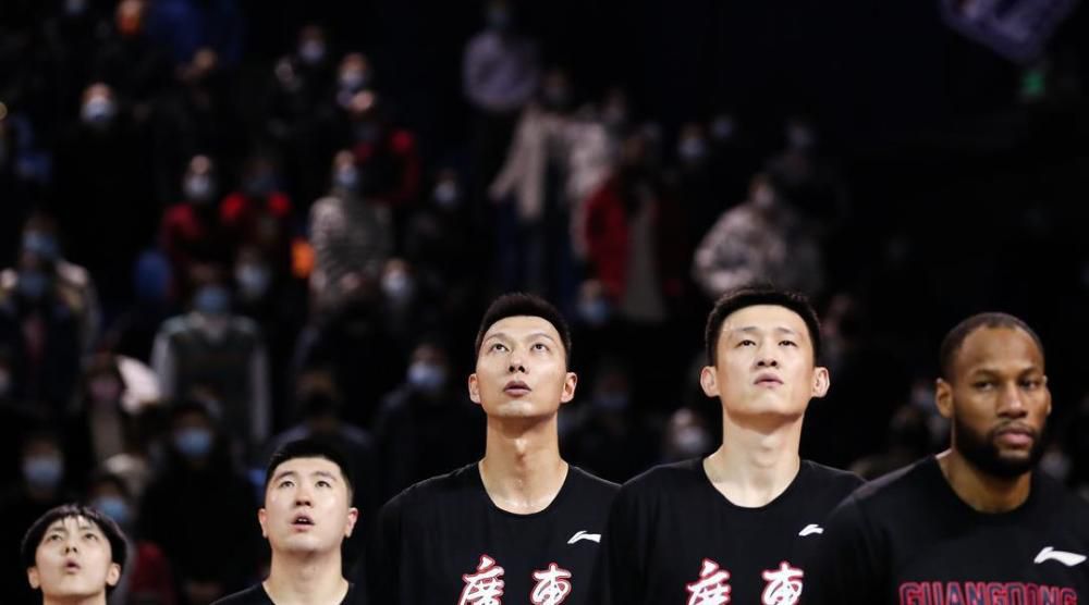娇妻被健身教练挺进嗯啊视频